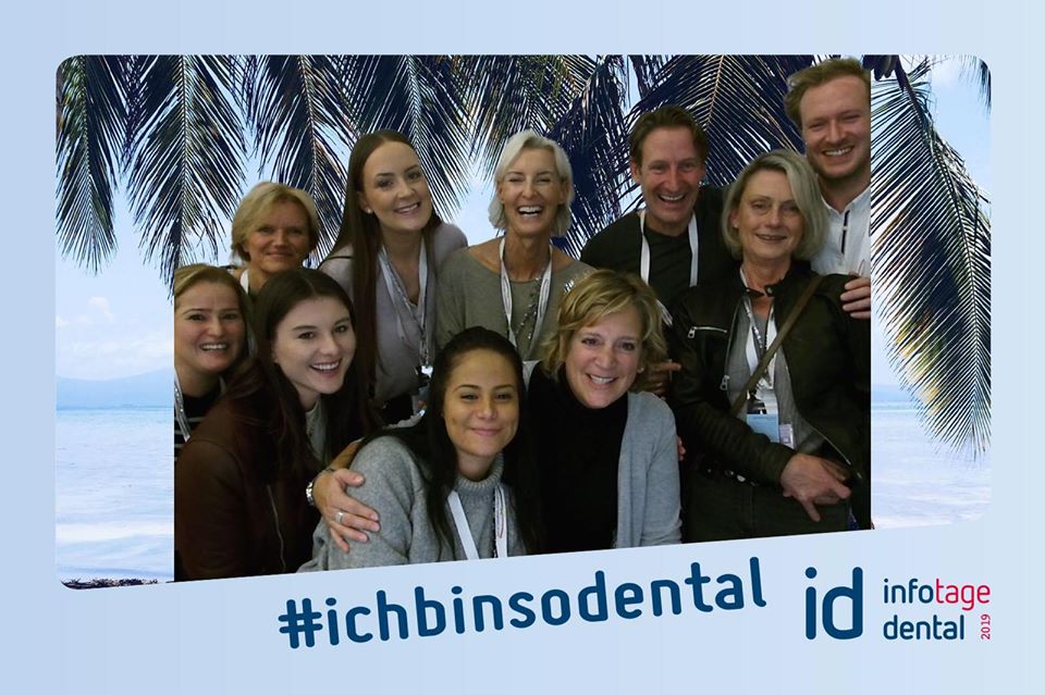 Fachmesse Dentalbranche - Zahnarztpraxis-Team mohr smile in Neu-Isenburg
